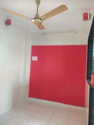 Room in 1 BHK Apartment at Ashokvan Apartments, Dahisar East – for Rent