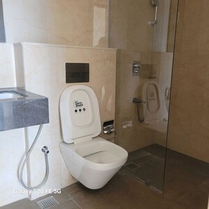 Bathroom in 4 BHK Apartment at Piramal Mahalaxmi, Mahalaxmi – for Rent