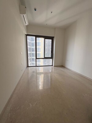 Room in 3 BHK Apartment at Piramal Mahalaxmi, Mahalaxmi – for Rent