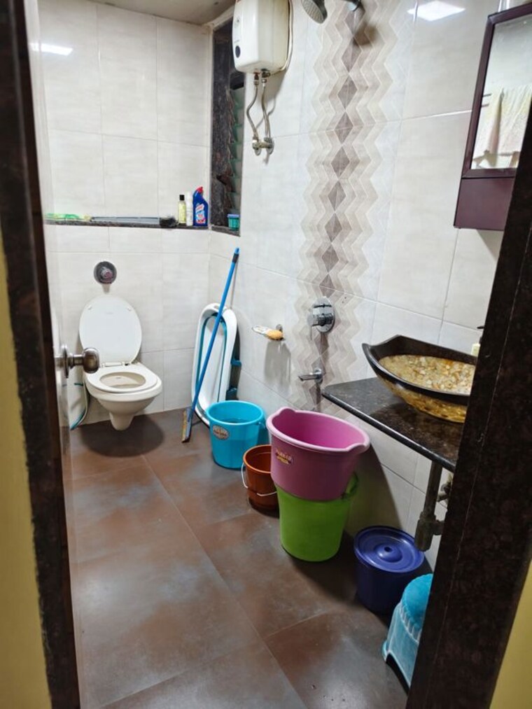 Bathroom, krishna-chs-santacruz 1 Bedroom 600 Sq.Ft. Apartment In Santacruz East Mumbai 10485275