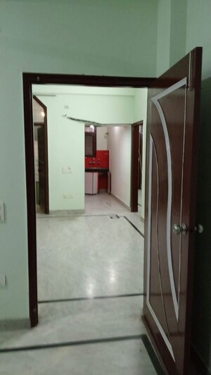 Building Lobby in 3 BHK Builder Floor at Sector 9 – for Rent