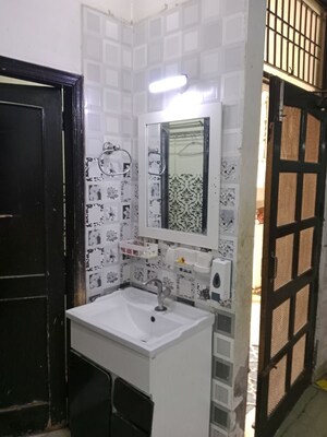 Team Area in 2 BHK Independent House at Netaji Colony – for Rent