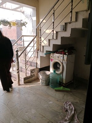 Parking in 2 BHK Independent House at Netaji Colony – for Rent