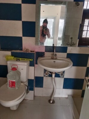 Team Area in 3 BHK Independent House at Baberpur Mandi – for Rent