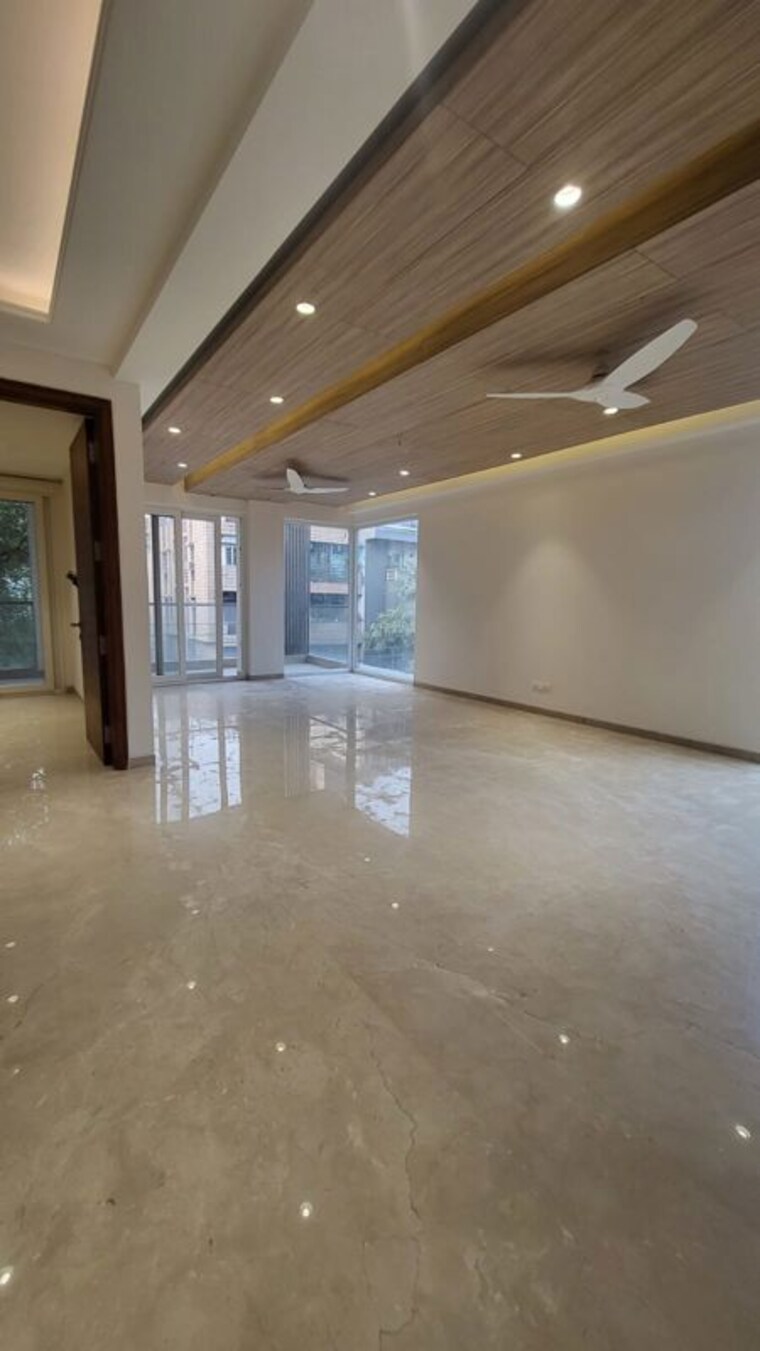 Room, greater kailash ii 4 Bedroom 2700 Sq.Ft. Builder Floor In Greater Kailash ii Delhi 10498865