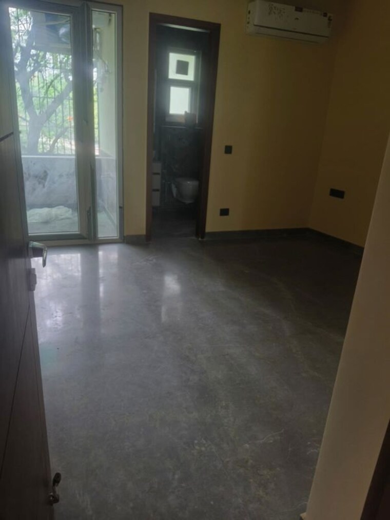 Room, hauz khas 3 Bedroom 1600 Sq.Ft. Builder Floor In Hauz Khas Delhi 10498867