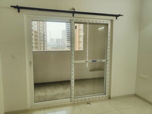 Room in 3 BHK Apartment at Aparna Zenon, Puppalaguda – for Rent