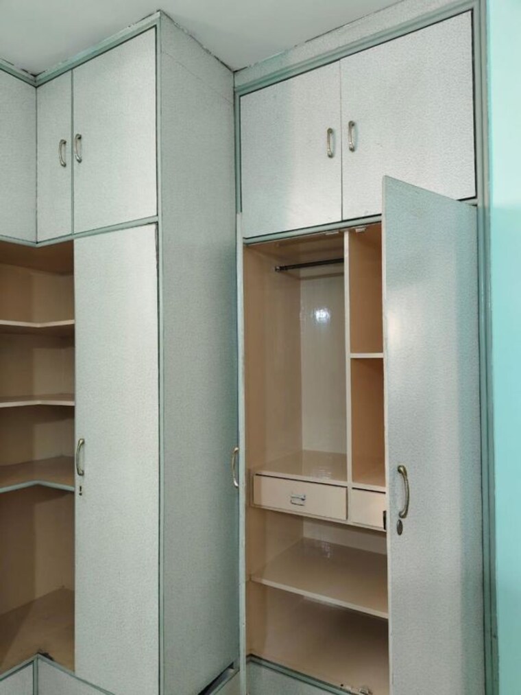 Bathroom, ansal-harmony-homes 3 Bedroom 1600 Sq.Ft. Builder Floor In Sector 57 Gurgaon 10498880