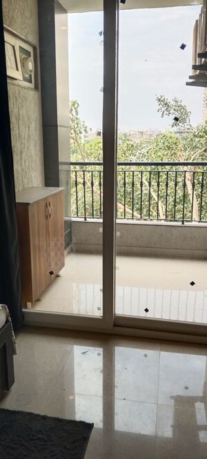 Balcony in 1 BHK Apartment at Sushant Lok 3, Sector 57 – for Rent
