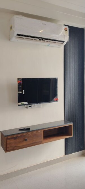 Furnished Amenities in 1 BHK Apartment at Sushant Lok 3, Sector 57 – for Rent