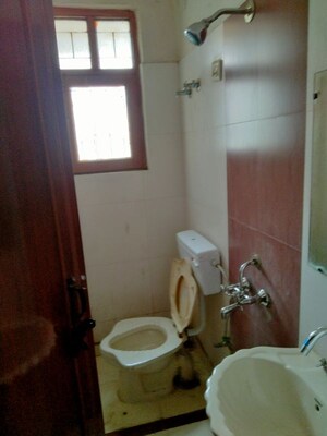 Bathroom in 1 RK Builder Floor at Shyam Park Extension – for Rent
