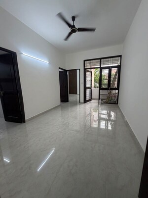 Room in 2 BHK Apartment at Rail Vihar Apartment, Sector 15 – for Sale