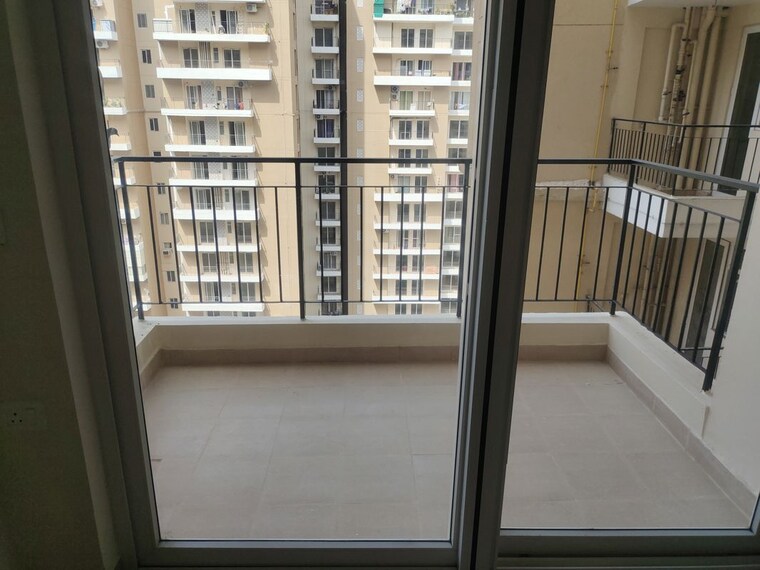 Balcony, supertech-cape-town 2 Bedroom 930 Sq.Ft. Apartment In Sector 74 Noida 10498940