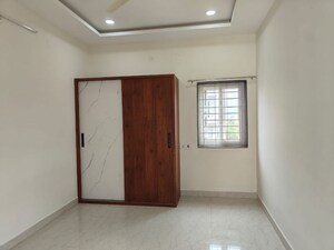 Room in 2 BHK Apartment at East Marredpally – for Rent
