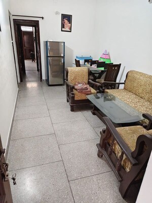 1 BHK Builder Floor For Rent in Sector 32