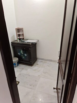 Balcony in 1 BHK Builder Floor at Sector 32 – for Rent