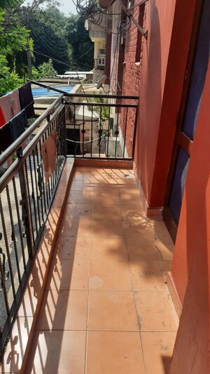 Balcony in 2 BHK Builder Floor at Sector 44 – for Rent