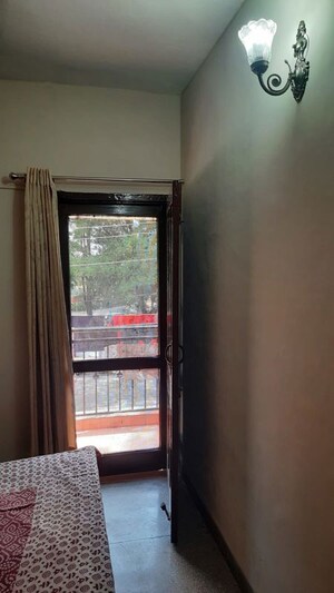 Bedroom in 2 BHK Builder Floor at Sector 44 – for Rent