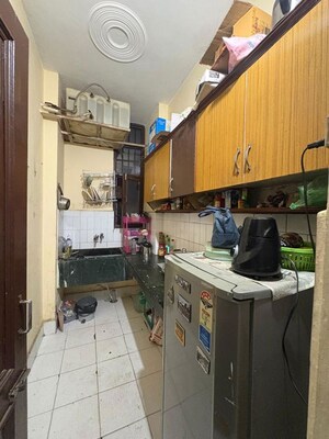 Kitchen in 1 BHK Builder Floor at Sector 52 – for Rent