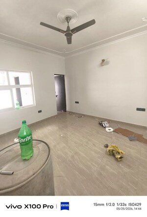 Room in 3 BHK Independent House at Sector 72 – for Rent