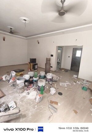 Team Area in 3 BHK Independent House at Sector 72 – for Rent