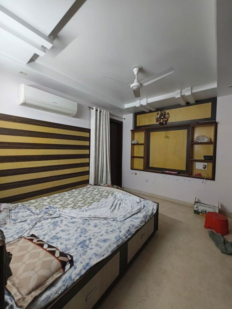 Bedroom, chittaranjan park 3 Bedroom 1400 Sq.Ft. Builder Floor In Chittaranjan Park Delhi 10470891