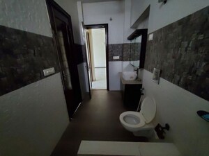 Team Area in 3 BHK Independent House at Sector 35 – for Rent