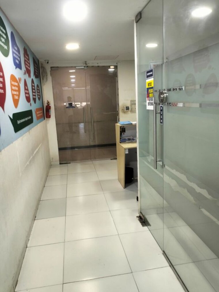 undefined, thane west Commercial Office Space 2030 Sq.Ft. In Thane West Thane 10499078