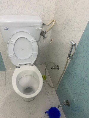Bathroom in 1 BHK Builder Floor at Tulsi Plaza Indira Nagar, Indira Nagar – for Rent