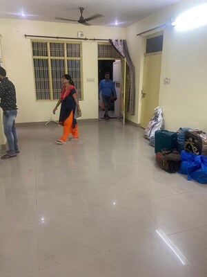 Parking in 1 BHK Builder Floor at Tulsi Plaza Indira Nagar, Indira Nagar – for Rent