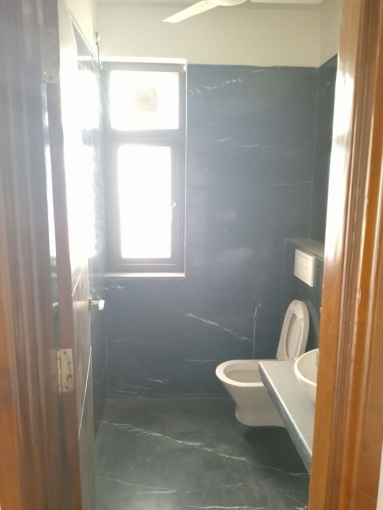 Bathroom, ss-hibiscus 5 Bedroom 10000 Sq.Ft. Penthouse In Sector 50 Gurgaon 10499098