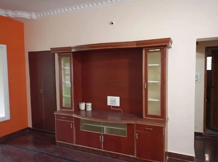 Living Room, nri layout 3 Bedroom 1500 Sq.Ft. Builder Floor In Nri Layout Bangalore 10499103
