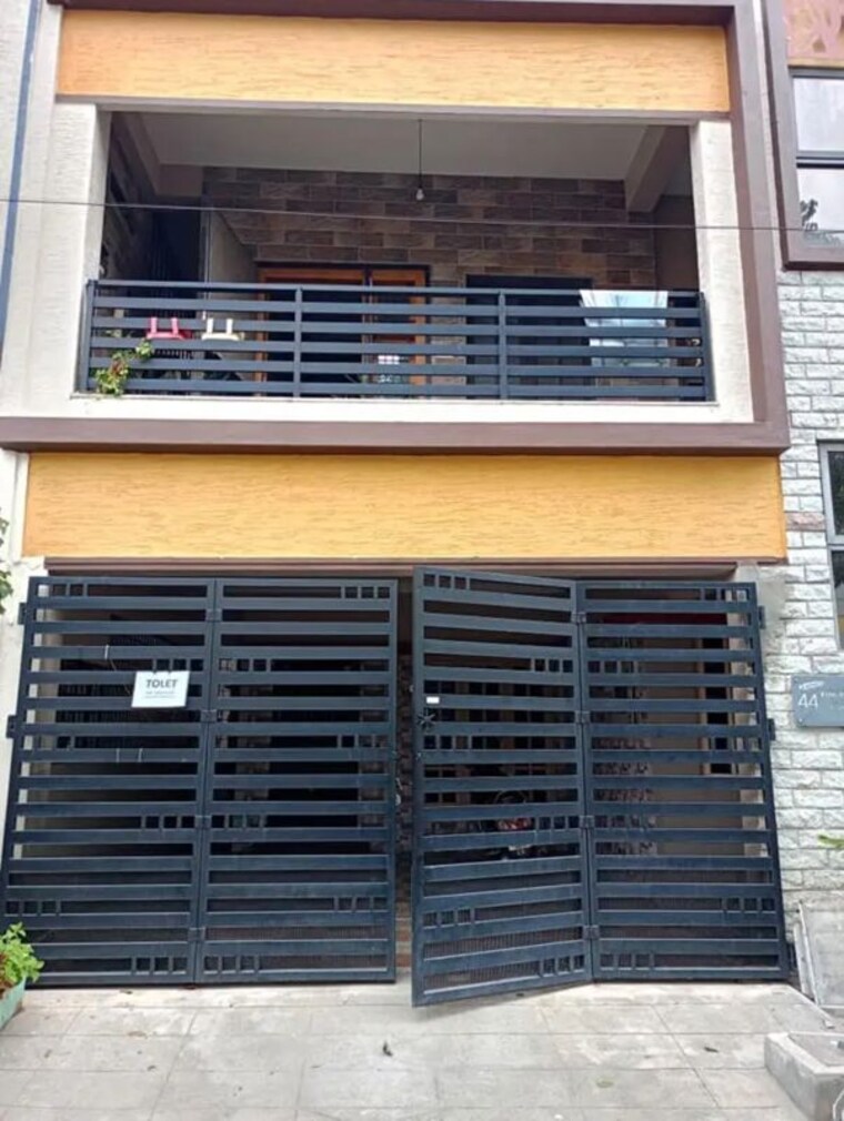 Exterior View, nri layout 3 Bedroom 1500 Sq.Ft. Builder Floor In Nri Layout Bangalore 10499103