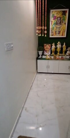 3 BHK + Pooja Room,Servant Room,Extra Room Builder Floor For Sale in Sector 8