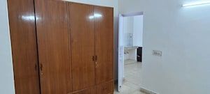 Furnished Amenities in 2 BHK Builder Floor at East Of Kailash – for Rent