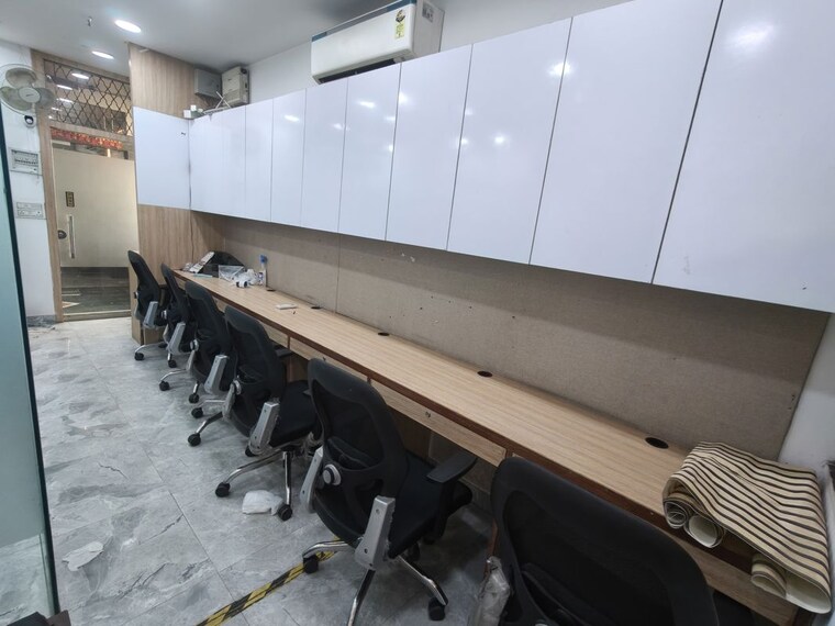 Team Area, netaji subhash place Commercial Office Space 445 Sq.Ft. In Netaji Subhash Place Delhi 10499129