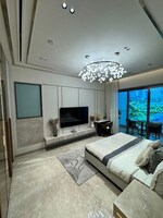 4 BHK + Pooja Room,Servant Room 2030 Sq.Ft. Builder Floor in Kalpataru Parkcity Estella
