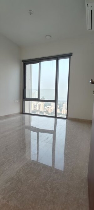 Room in 2 BHK Apartment at Piramal Mahalaxmi, Mahalaxmi – for Sale