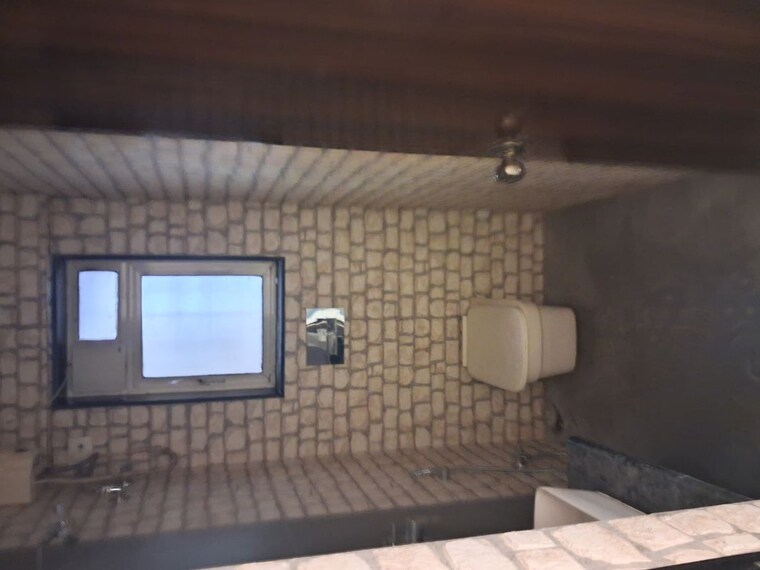 Bathroom, nishant-apartment 1 Bedroom 430 Sq.Ft. Apartment In Andheri West Mumbai 10499146