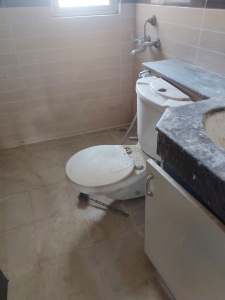 Bathroom, awho-shanti-vihar 2.5 Bedroom 1400 Sq.Ft. Apartment In Sector 95 Gurgaon 10499144
