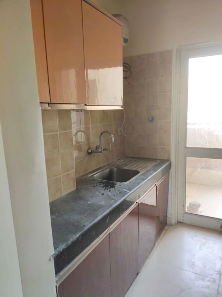 Kitchen, awho-shanti-vihar 2.5 Bedroom 1400 Sq.Ft. Apartment In Sector 95 Gurgaon 10499144