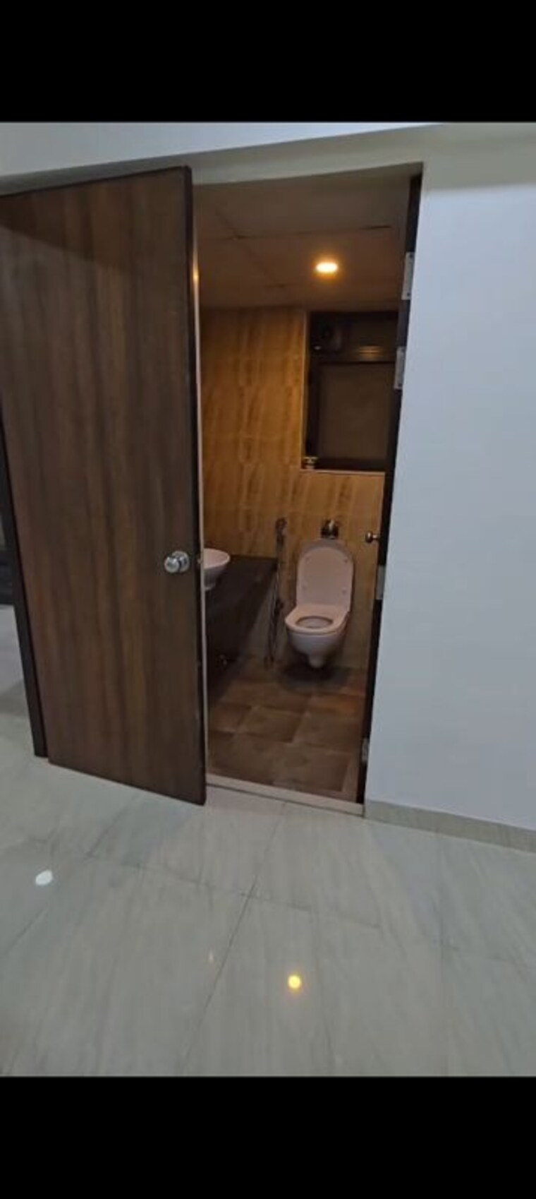 Bathroom, lodha-crown-quality-homes 2 Bedroom 515 Sq.Ft. Apartment In Majiwada Thane 10499154
