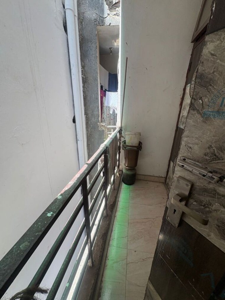 Balcony, neb sarai 1 Bedroom 450 Sq.Ft. Builder Floor In Neb Sarai Delhi 10499179