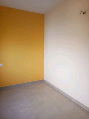 Room in 1 BHK Apartment at Tingre Nagar – for Rent
