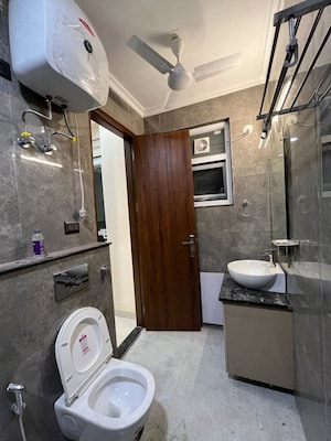 Kitchen in 1 BHK Builder Floor at Sushant Lok ii – for Rent