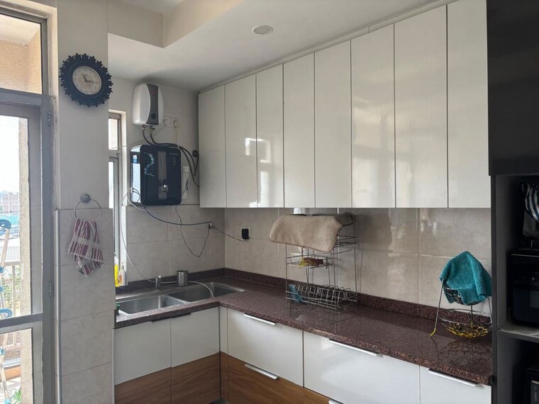 Kitchen, unitech-the-close-north 3 Bedroom 2605 Sq.Ft. Apartment In Sector 50 Gurgaon 10499190