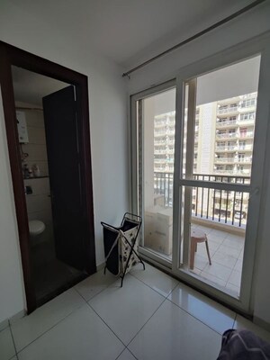 Room in 2 BHK Apartment at Motia Citi Royal Business Park, Ambala Highway – for Rent