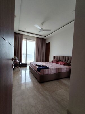 Living Room in 3.5 BHK Apartment at Ambience Creacions, Sector 22 – for Rent