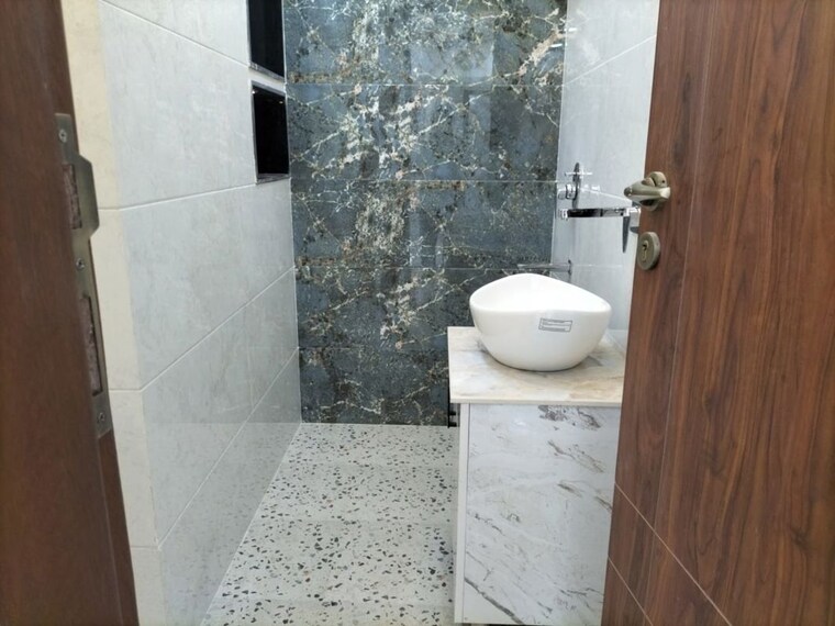 Bathroom, dwarka 3 Bedroom 1710 Sq.Ft. Apartment In Dwarka Delhi 10499234