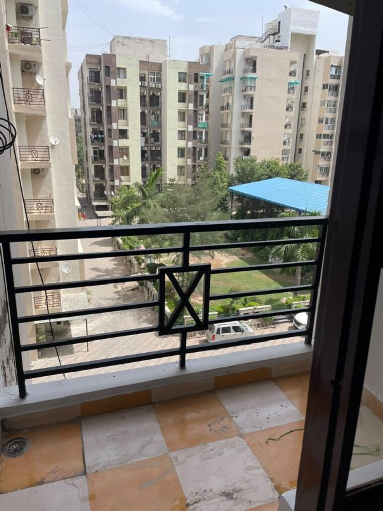 Balcony, maya-garden-city 2 Bedroom 1307 Sq.Ft. Apartment In Lohgarh Zirakpur 10499220